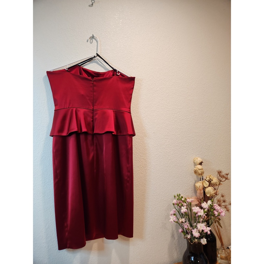David Meister Red Strapless Peplum Dress Size 10 Cocktail Party Sheath